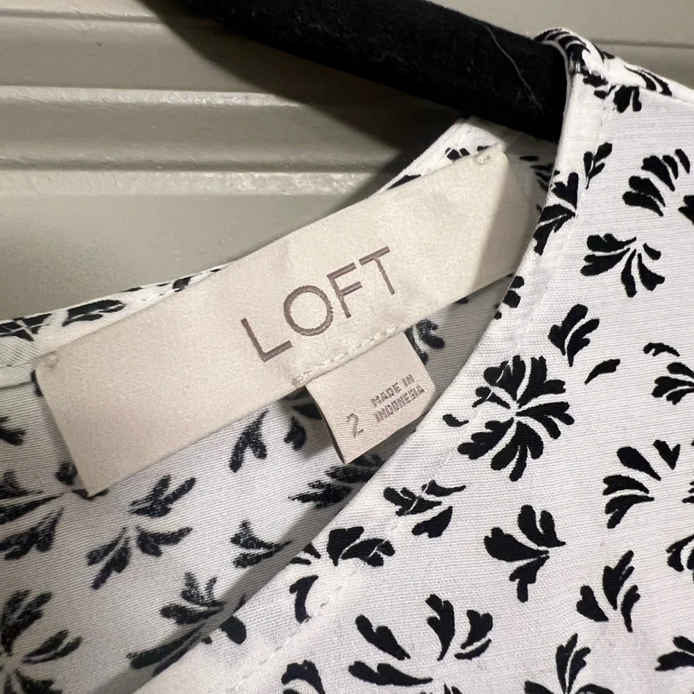 Loft Black Floral Print Dress Size 2 - Picture 3 of 6